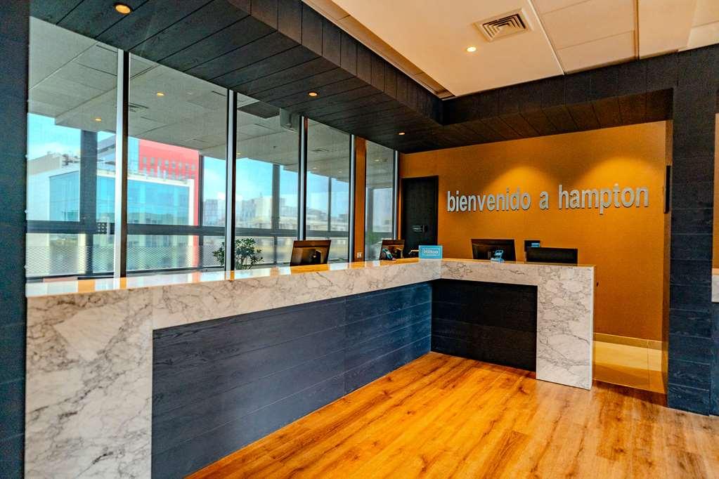 Hotel Hampton By Hilton Condes Santiago del Cile