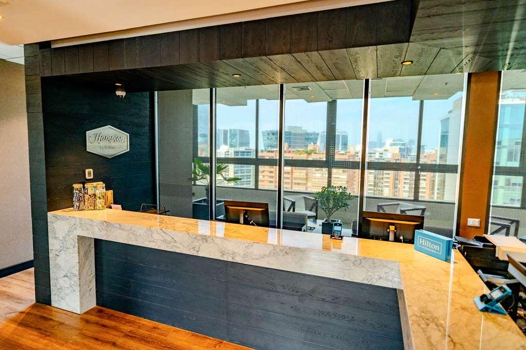 Hampton By Hilton Condes Hotel Santiago del Cile
