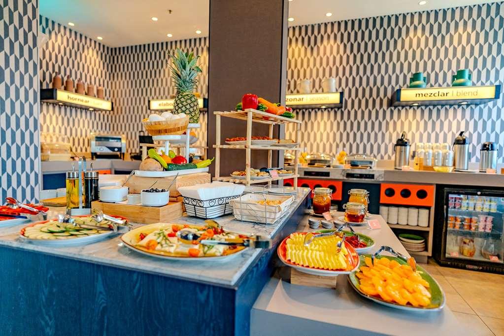 Hotel Hampton By Hilton Condes Santiago del Cile