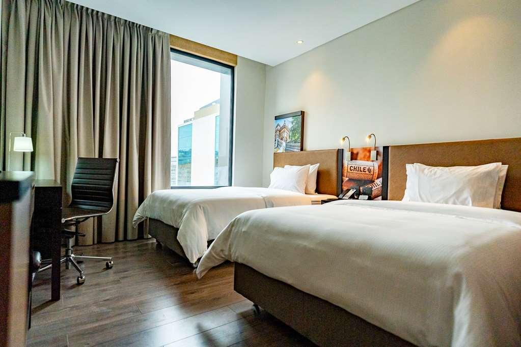 Hampton By Hilton Condes Hotel Santiago del Cile