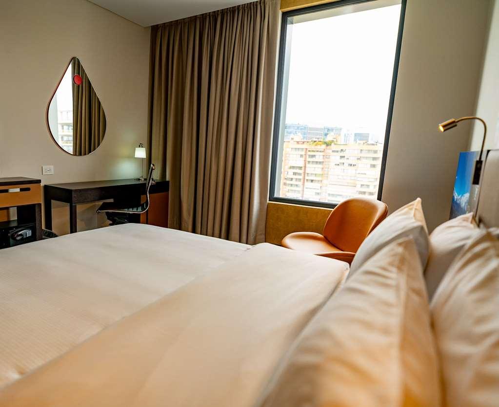 Hampton By Hilton Condes Hotel Santiago del Cile